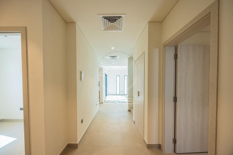 Villa de 4 dormitorios en  Yas Island, UAE No. 91184 20