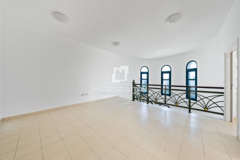 Villa de 5 dormitorios  No. 129570 18