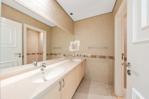 Villa de 5 dormitorios  No. 129570 14