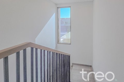 Villa de 3 dormitorios en Dubai, UAE No. 174138 8