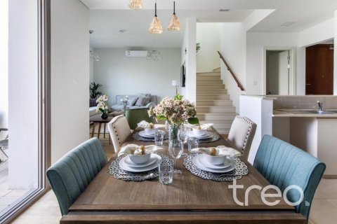 Villa de 3 dormitorios en Hayat Townhouses, UAE No. 174143 3