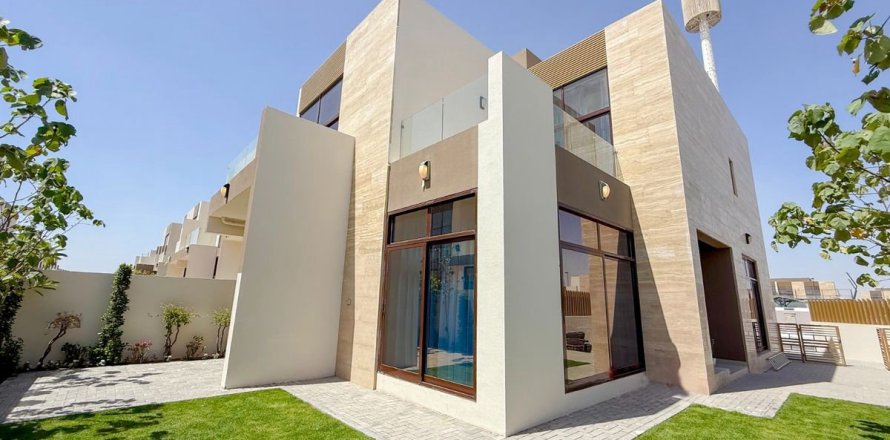 Вилла с 4 спальнями №100356