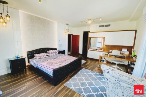 3 bedrooms Apartment in Dubai, UAE No. 100357 6