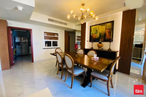 3 bedrooms Apartment in Dubai, UAE No. 100357 4