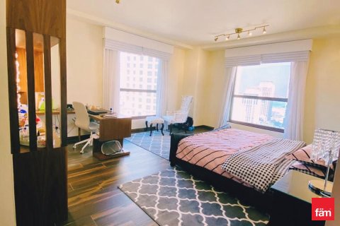 3 bedrooms Apartment in Dubai, UAE No. 100357 8