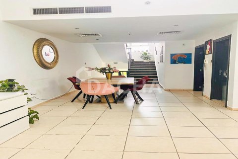 Duplex de 3 chambres à Diamond Views, UAE No. 155615 6