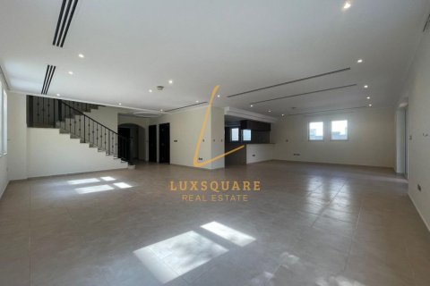 Вилла с 3 спальнями в Jumeirah Park, ОАЭ №148977 8