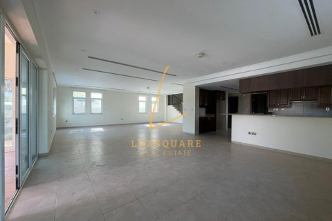 Вилла с 3 спальнями в Jumeirah Park, ОАЭ №148977 7