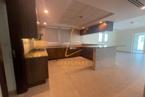 Вилла с 3 спальнями в Jumeirah Park, ОАЭ №148977 9