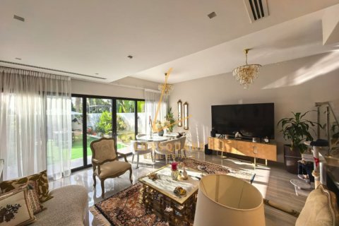 4 bedrooms Townhouse in DAMAC Hills (Akoya by DAMAC), UAE No. 148976 6