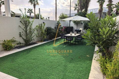 4 bedrooms Townhouse in DAMAC Hills (Akoya by DAMAC), UAE No. 148976 24