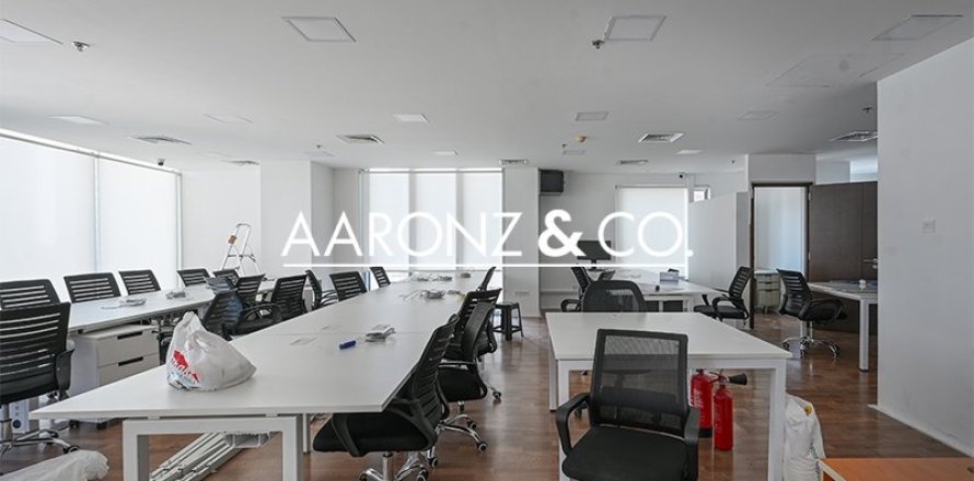 125m² Office in Business Bay, UAE No. 148979