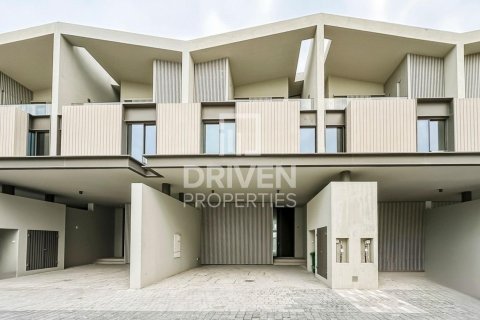 3 bedrooms Townhouse in Nad Al Sheba 1, UAE No. 200584 2