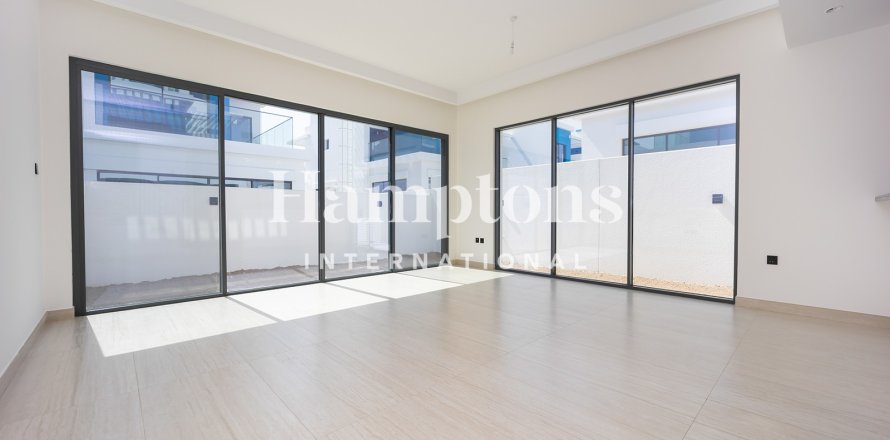 Villa de 5 dormitorios No. 118637