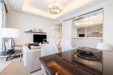 Квартира с 2 спальнями в The Address Residence Fountain Views, ОАЭ №192009 4