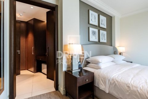 Квартира с 2 спальнями в The Address Residence Fountain Views, ОАЭ №192009 11