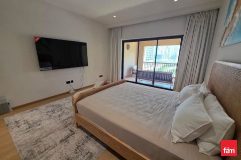2 bedrooms Apartment in Palm Jumeirah, UAE No. 161858 3