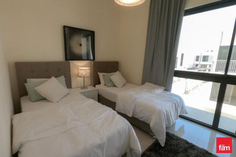 3 bedrooms Villa in Dubai, UAE No. 161862 11