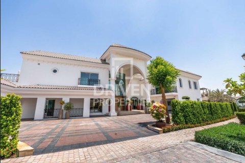 Villa de 7 chambres à Jumeirah Golf Estates, UAE No. 206896