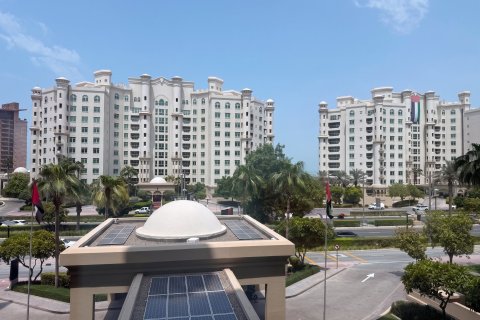 2 bedrooms Apartment in Palm Jumeirah, UAE No. 199811 4
