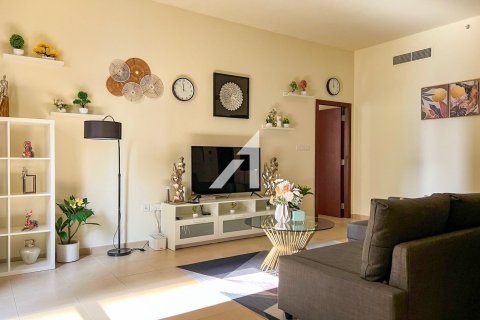 1 غرف نوم شقة  رقم 106738 2