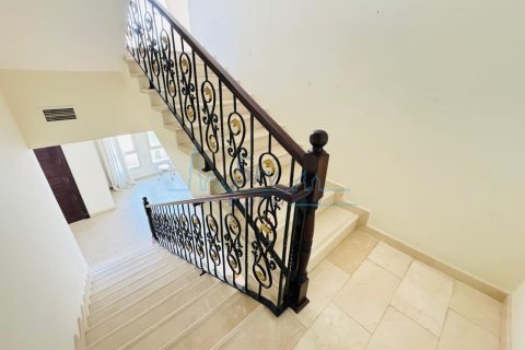Villa de 5 dormitorios  No. 106733 25