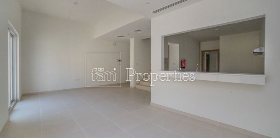 Таунхаус с 3 спальнями в Дубай, ОАЭ №145235