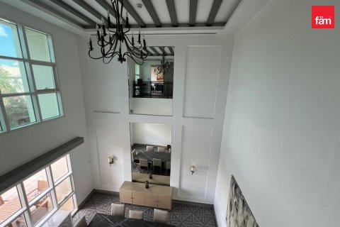 4 bedrooms Villa in Dubai, UAE No. 145231 10