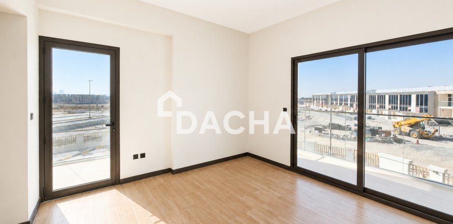 Appartement de 2 chambres à Rukan, UAE No. 203673