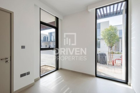 4 bedrooms Townhouse in Joy, UAE No. 201501 9