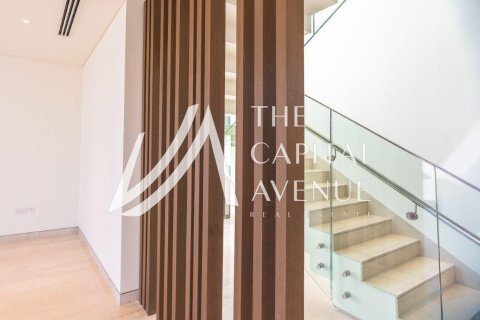 Villa de 4 chambres à Abu Dhabi, UAE No. 185596 13