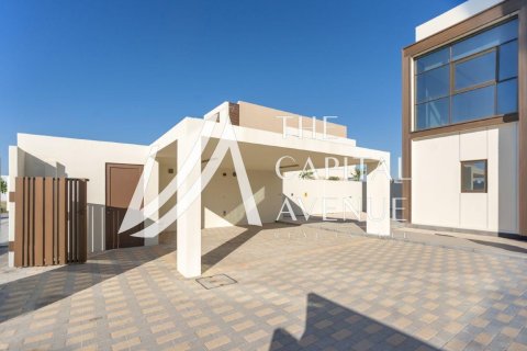 Villa de 4 chambres à Abu Dhabi, UAE No. 185596 3