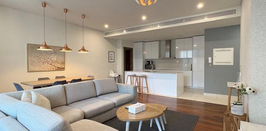 Apartment de 2 dormitorios en Al Wasl, UAE No. 141606