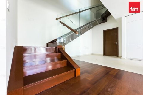 Квартира с 4 спальнями в Аль-Васл, ОАЭ №141609 8