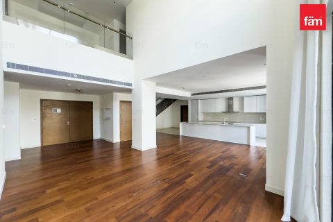 Квартира с 4 спальнями в Аль-Васл, ОАЭ №141609 3