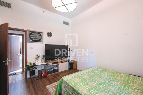 Квартира с 2 спальнями в Jumeirah Village Triangle, ОАЭ №190122 6