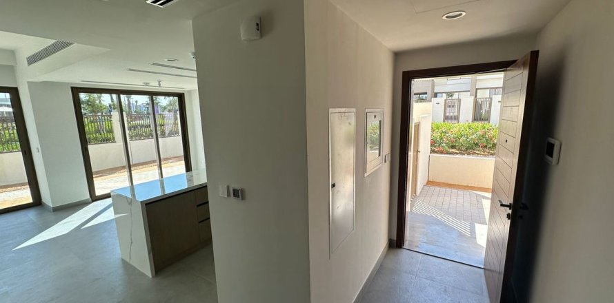 Таунхаус с 4 спальнями №107454