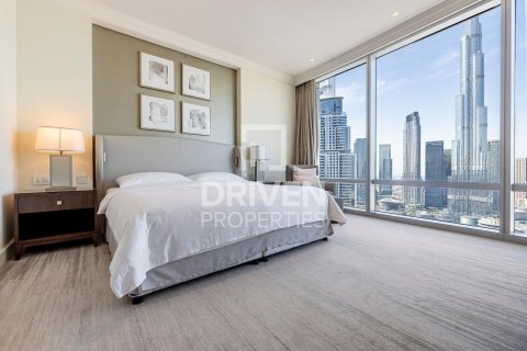 Квартира с 2 спальнями в The Address Residence Fountain Views, ОАЭ №84101 3
