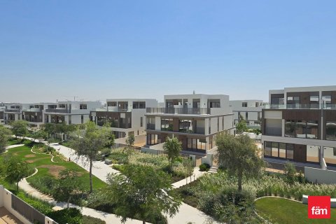 Villa de 5 dormitorios  No. 88517 2