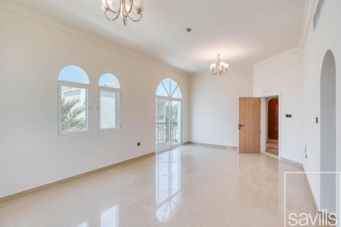 5 bedrooms Villa in Umm Suqeim, UAE No. 194645 11