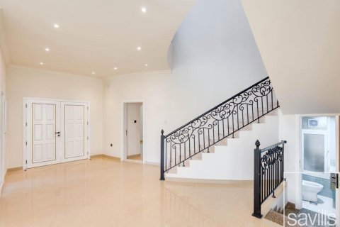 5 bedrooms Villa in Umm Suqeim, UAE No. 194645