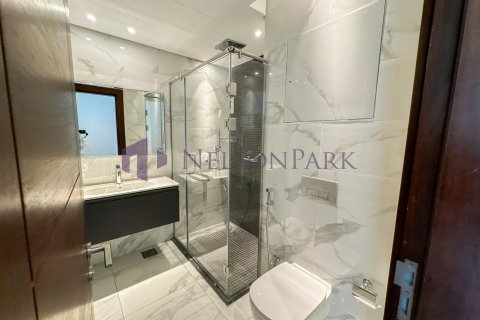 3 bedrooms Apartment in Doha, Qatar No. 60926 10