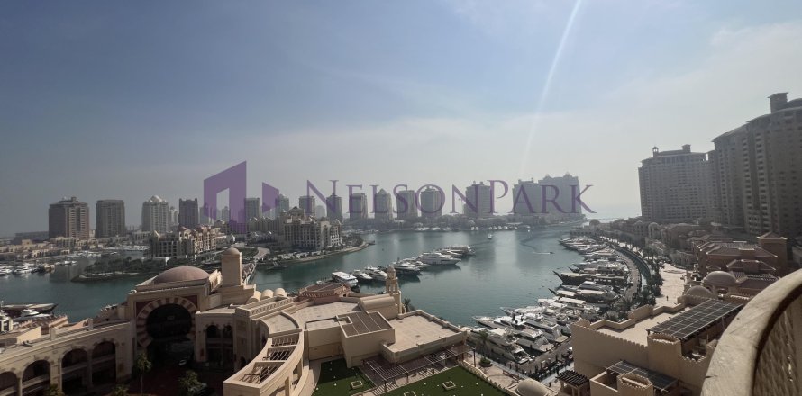3 bedrooms Apartment in Doha, Qatar No. 60933