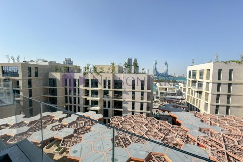 4 bedrooms Apartment in Doha, Qatar No. 60927 3