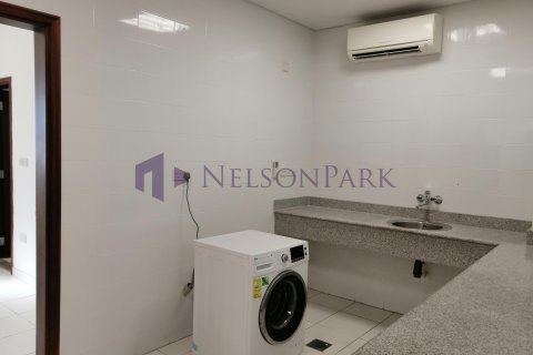 4 bedrooms Villa in Doha, Qatar No. 60924 7
