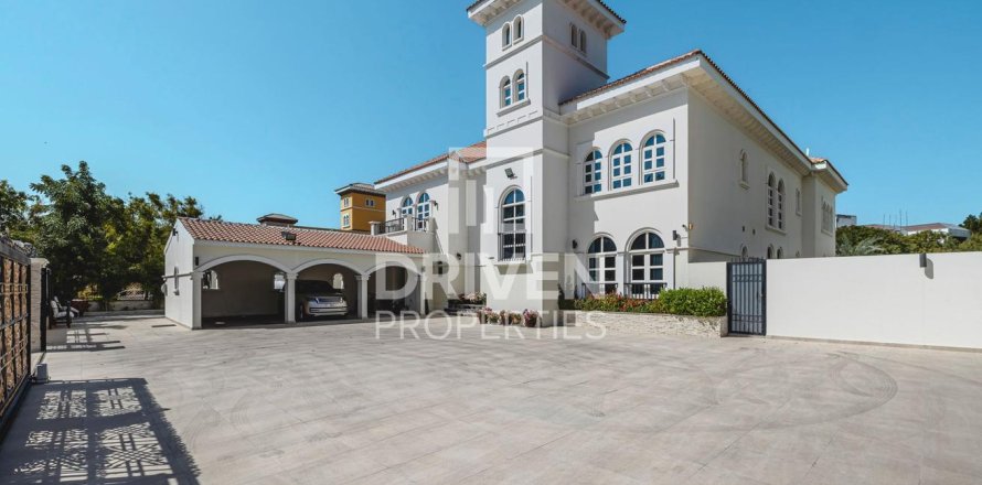 Villa de 5 dormitorios en Hacienda, UAE No. 188465