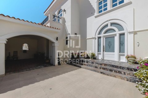 Villa de 5 dormitorios en Hacienda, UAE No. 188465 27