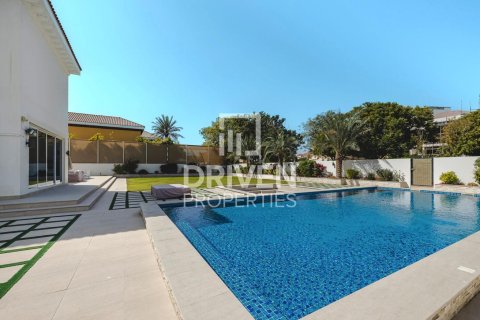 Villa de 5 dormitorios en Hacienda, UAE No. 188465 29