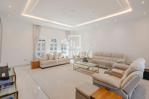 Villa de 5 dormitorios en Hacienda, UAE No. 188465 21