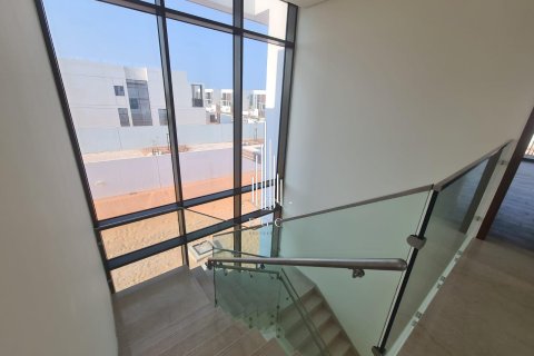 Villa de 5 chambres à Abu Dhabi, UAE No. 37584 15